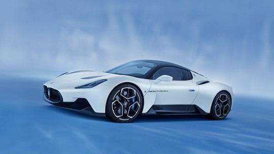 Maserati MC20 marca retorno da fabricante italiana aos carros superesportivos