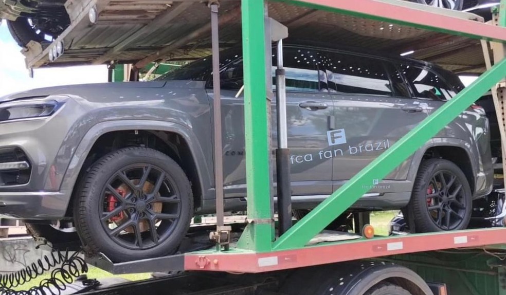 Para-choque do Jeep Commander Blackhawk tem novo design — Foto: FCA Club (@fca_fan_brazil)