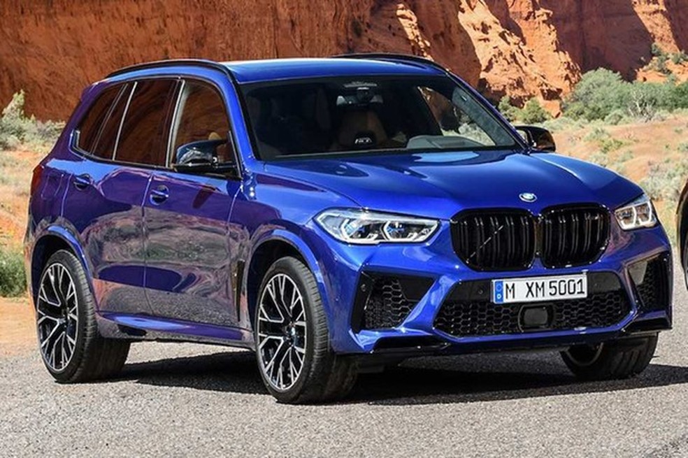 BMW X5 M Competition tem visual mais agressivo e grade gigante — Foto: Divulgação