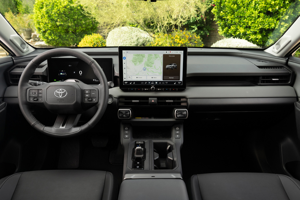 Novo Toyota RAV4 é confirmado no Brasil e antecipa futuro motor híbrido ...