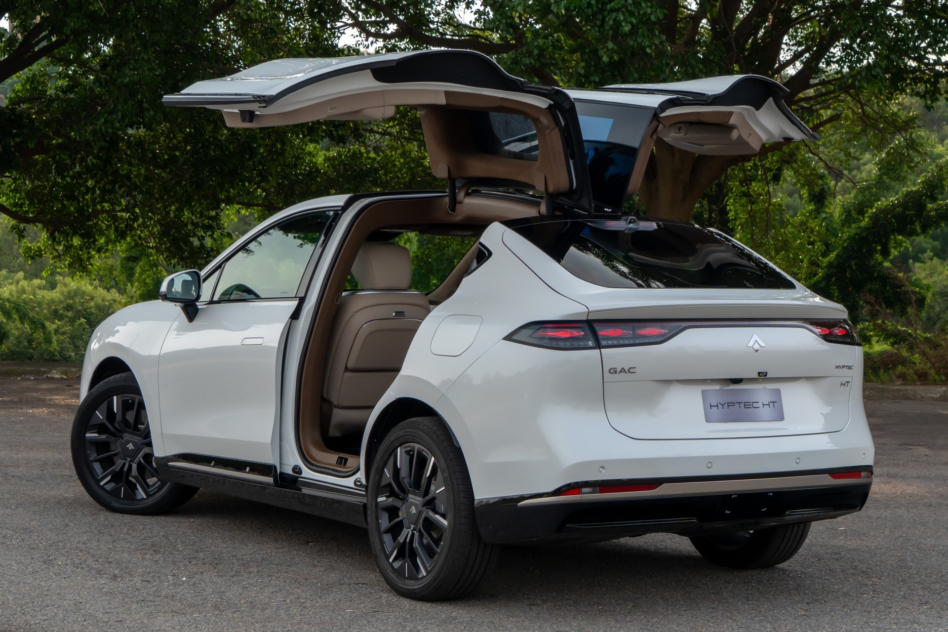 5 carros elétricos com recarga rápida e mais de 350 km de autonomia