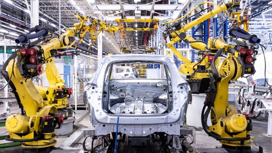 Stellantis e Dongfeng estudam parceria para compartilhar fábrica na Europa