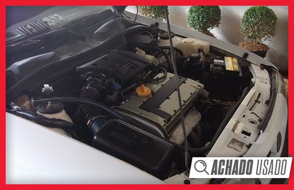 Motor 2.0 16V de 150 cv era o mesmo usado pelo cupê Calibra, que dividia a base com o Vectra (Foto: Reprodução) — Foto: Auto Esporte