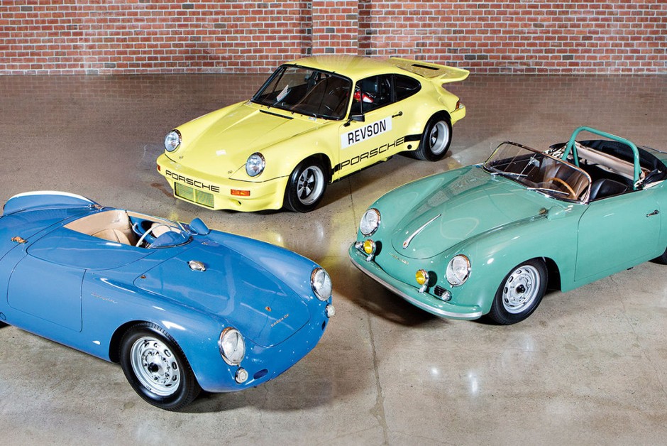 Porsche 550 Spyder (azul), Carrera Speedster (verde) e 911 Carrera 3.0 IROC RSR (amarelo) da coleção de Jerry Seinfeld