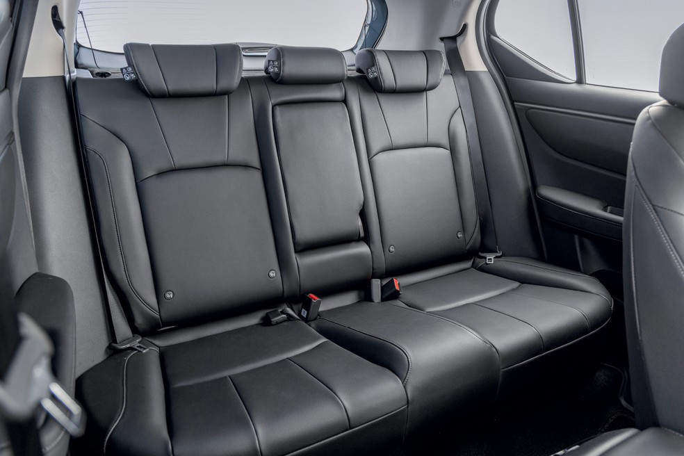 Honda WR-V proporciona excelente espaço interno, mesmo para pessoas mais altas — Foto: Renato Durães/Auto News Brasil