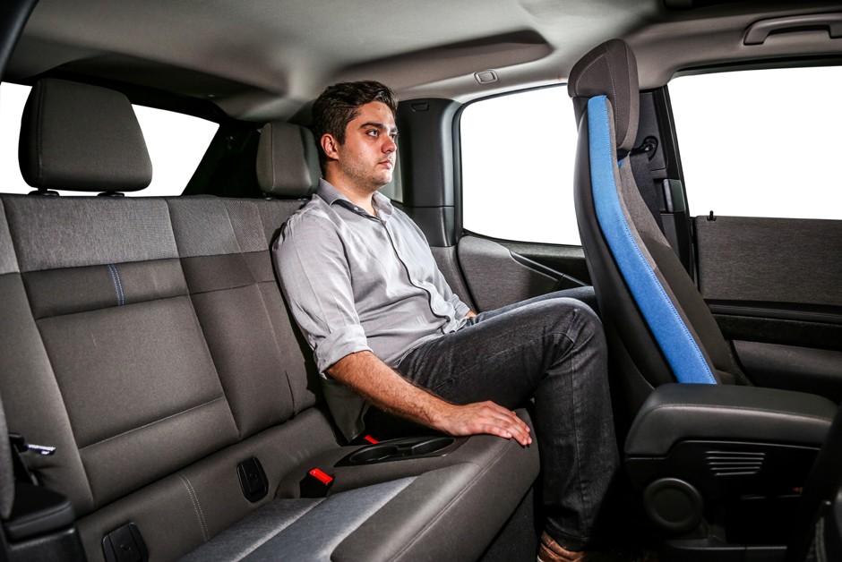 Espaço banco traseiro BMW i3