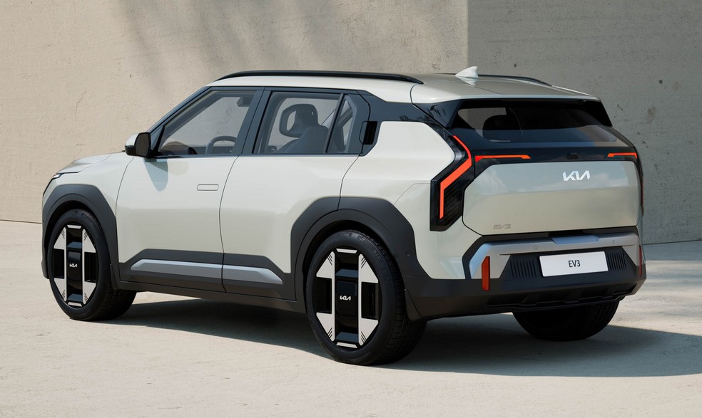 Kia EV3 tem 4,30 metros de comprimento — Foto: Divulgação