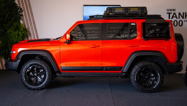 GWM Tank 300 - lateral 2