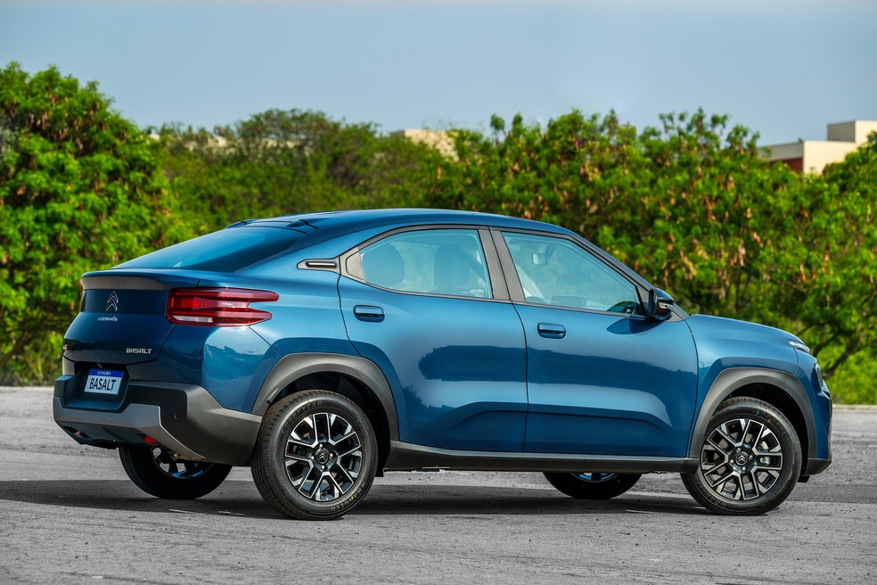 Citroën Basalt 2025 tem duas opções de motores 1.0; um é aspirado e o outro é turbo — Foto: Divulgação