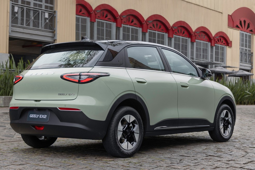 Espaçoso, Geely EX2 tem os mesmos 2,65 de entre-eixos do Volkswagen T-Cross — Foto: Divulgação
