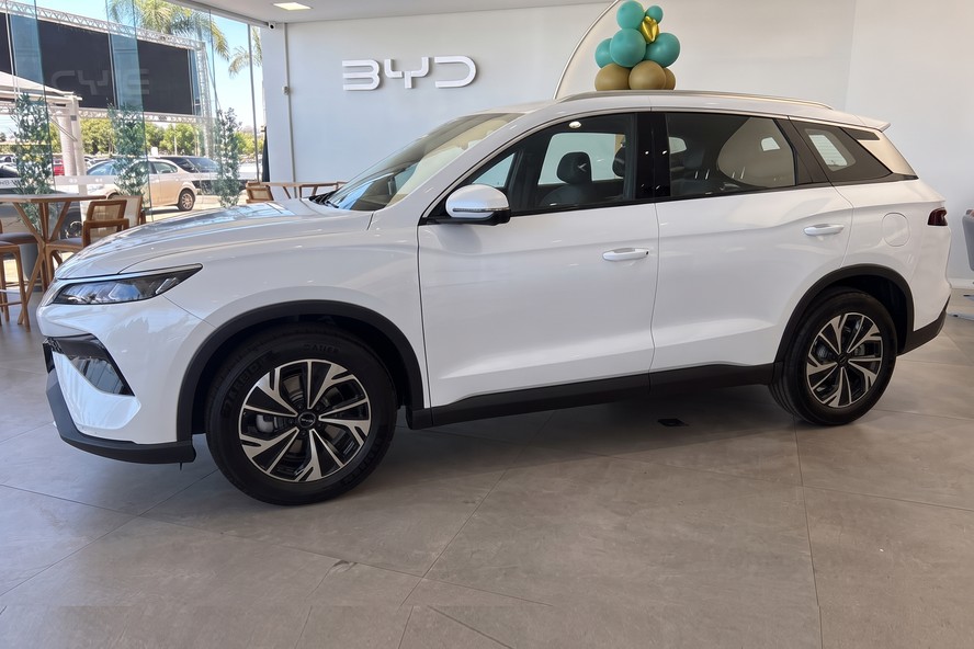 BYD Song Pro GL tem desconto de R$ 13 mil e fica com preço de Yaris Cross