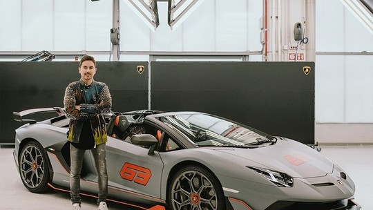 Tricampeão da MotoGP, Jorge Lorenzo é o primeiro a ter o Lamborghini Aventador SVJ conversível de R$ 3 milhões