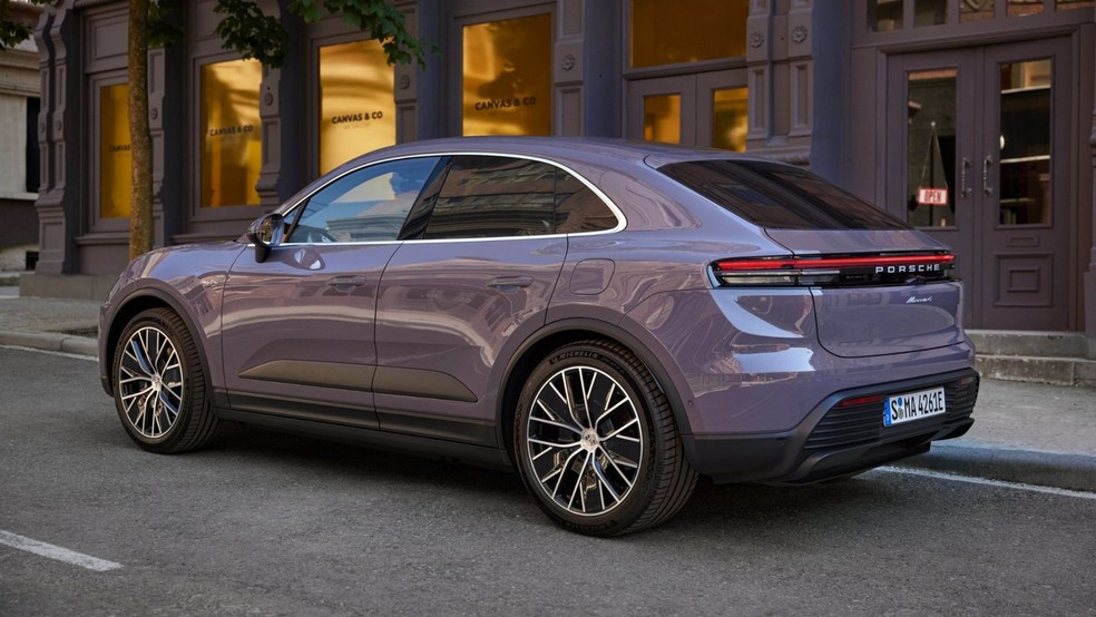 Porsche Macan elétrico tem linhas bem parecidas com a geração atual — Foto: Porsche