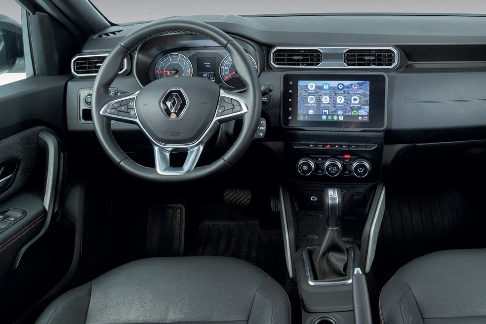 Pacote de equipamentos não sofre alterações no Duster 2026 — Foto: Renato Durães/Auto News Brasil
