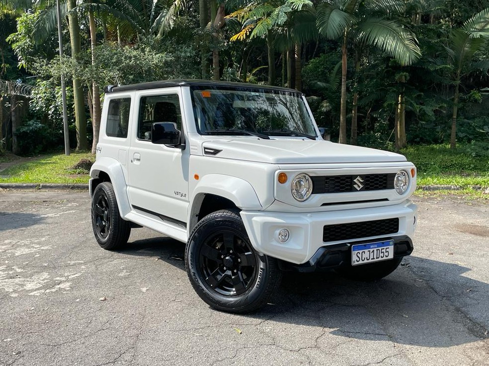 Suzuki Jimny Sierra vai muito bem no off-road — Foto: Cauê Lira/Auto News Brasil