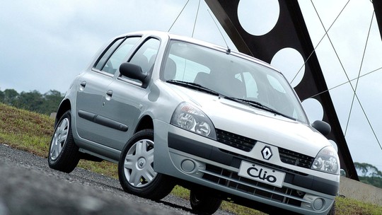 Renault Clio: veja 4 versões usadas por menos de R$ 30 mil