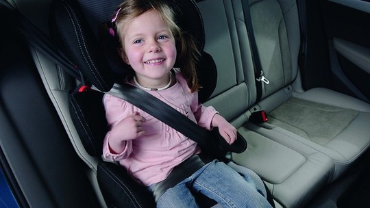 Qual o valor da multa por transportar criança sem cadeirinha no carro?