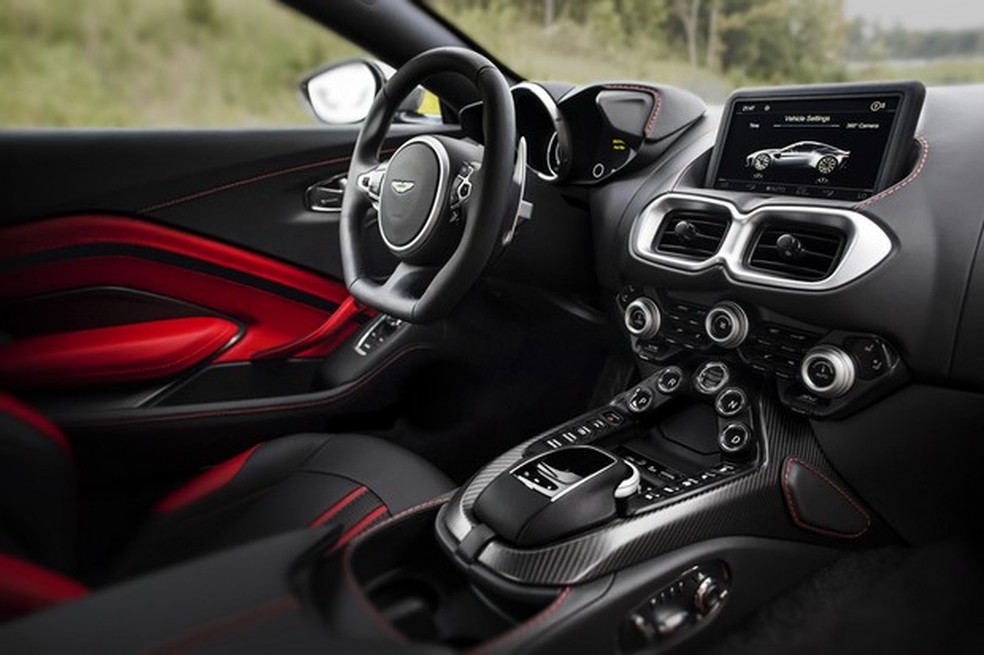 Aston Martin Vantage (Foto: Divulgação) — Foto: Auto Esporte