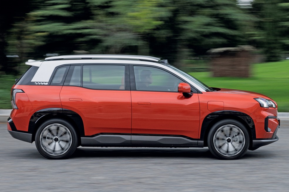 GAC Aion V 2025 está disponível em duas configurações no mercado chinês  — Foto: Divulgação