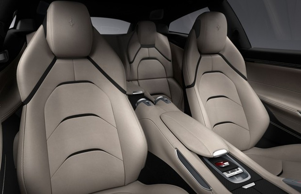 Ferrari GTC4Lusso (Foto: Divulgação) — Foto: Auto Esporte
