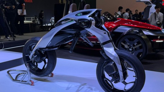 Yamaha revela moto que é impossível de ser derrubada e se equilibra sozinha