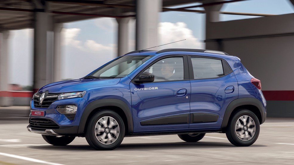 Renault Kwid Outsider é a versão topo de linha do hatch — Foto: Leo Sposito