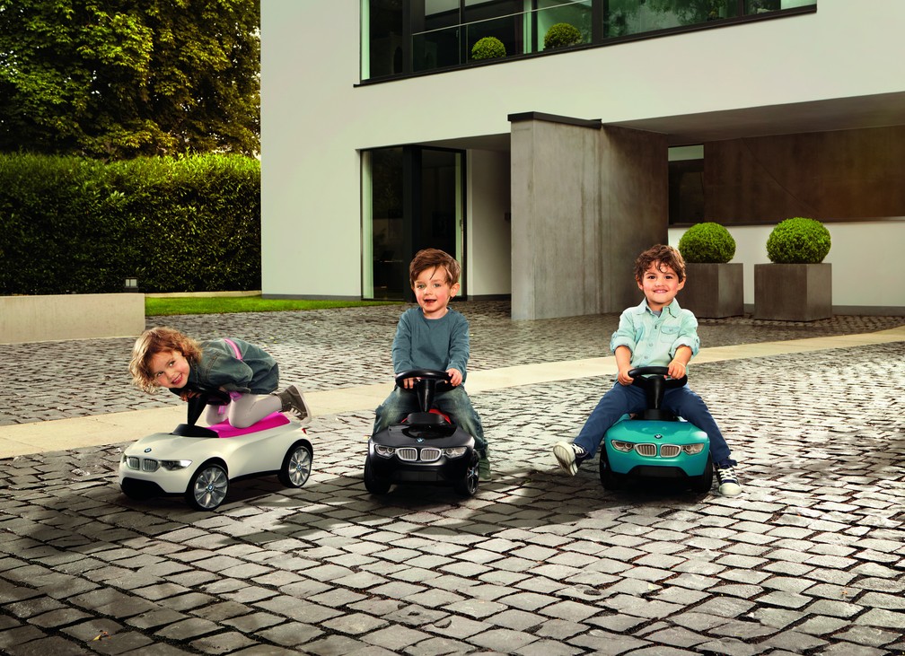 Modelos de brinquedo da BMW — Foto: Divulgação