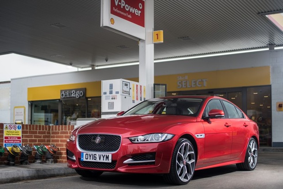 Jaguar e Shell lançam sistema de pagamento de combustível pela tela multimídia (Foto: Divulgação) — Foto: Auto Esporte
