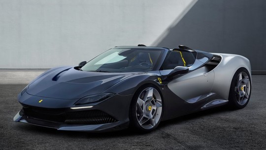 Ferrari cria esportivo sob medida para cliente ricaço com motor V8 e câmbio de carro de F1; veja fotos