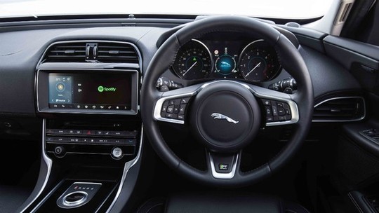 Jaguar Land Rover vai integrar Spotify em seus carros