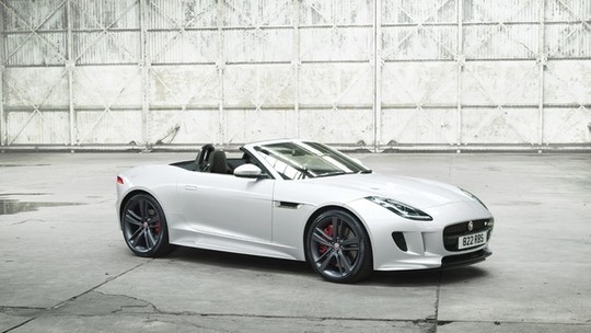 Jaguar F-Type British Design chega ao Brasil a partir de R$ 537.968