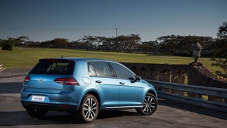 O Golf  compartilha a plataforma do multiversátil MQB com o Audi A3