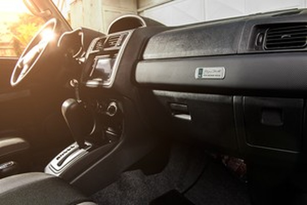 Detalhe do interior da Mitsubishi Pajero TR4 O'Neill (Foto: Divulgação) — Foto: Auto Esporte