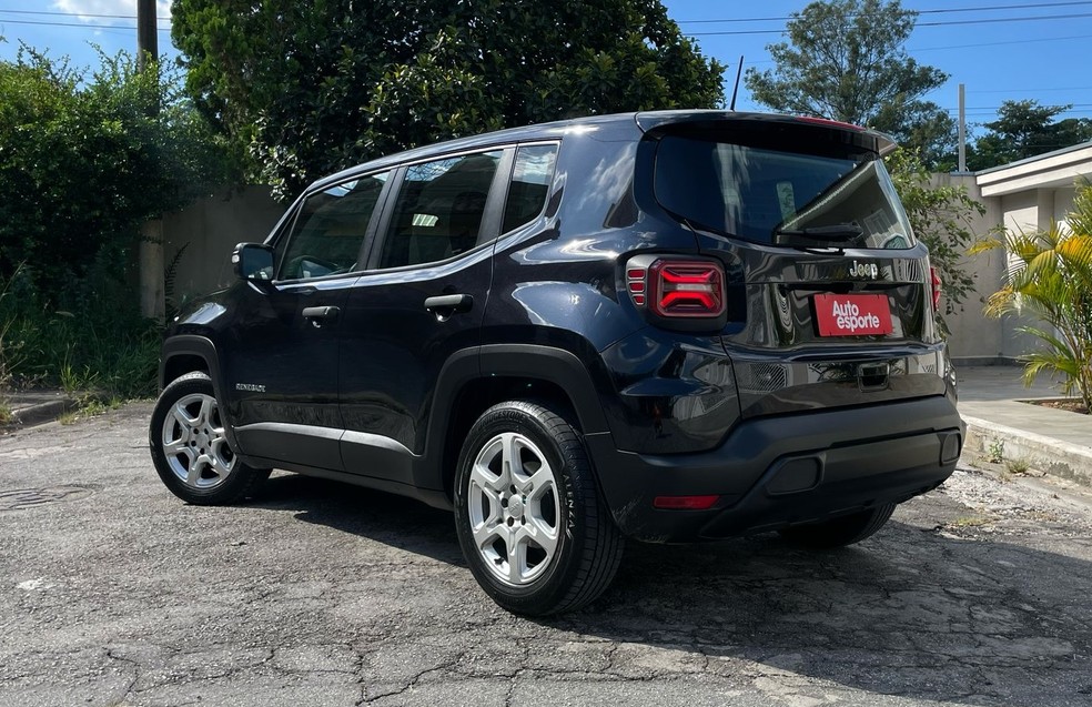 Suspensão é um dos grandes trunfos do Renegade — Foto: Cauê Lira/Auto News Brasil