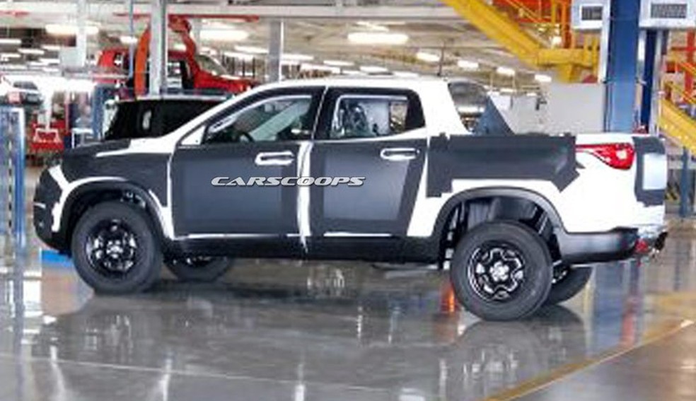 Fiat Toro é flagrada na fábrica de Goiana, Pernambuco (Foto: Reprodução) — Foto: Auto Esporte