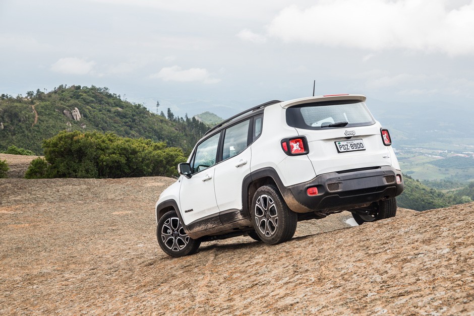 Comparativo: Honda HR-V enfrenta Jeep Renegade