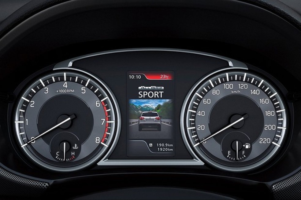 Quadro de instrumentos do Vitara tem nova telinha colorida (Foto: Divulgação) — Foto: Auto Esporte