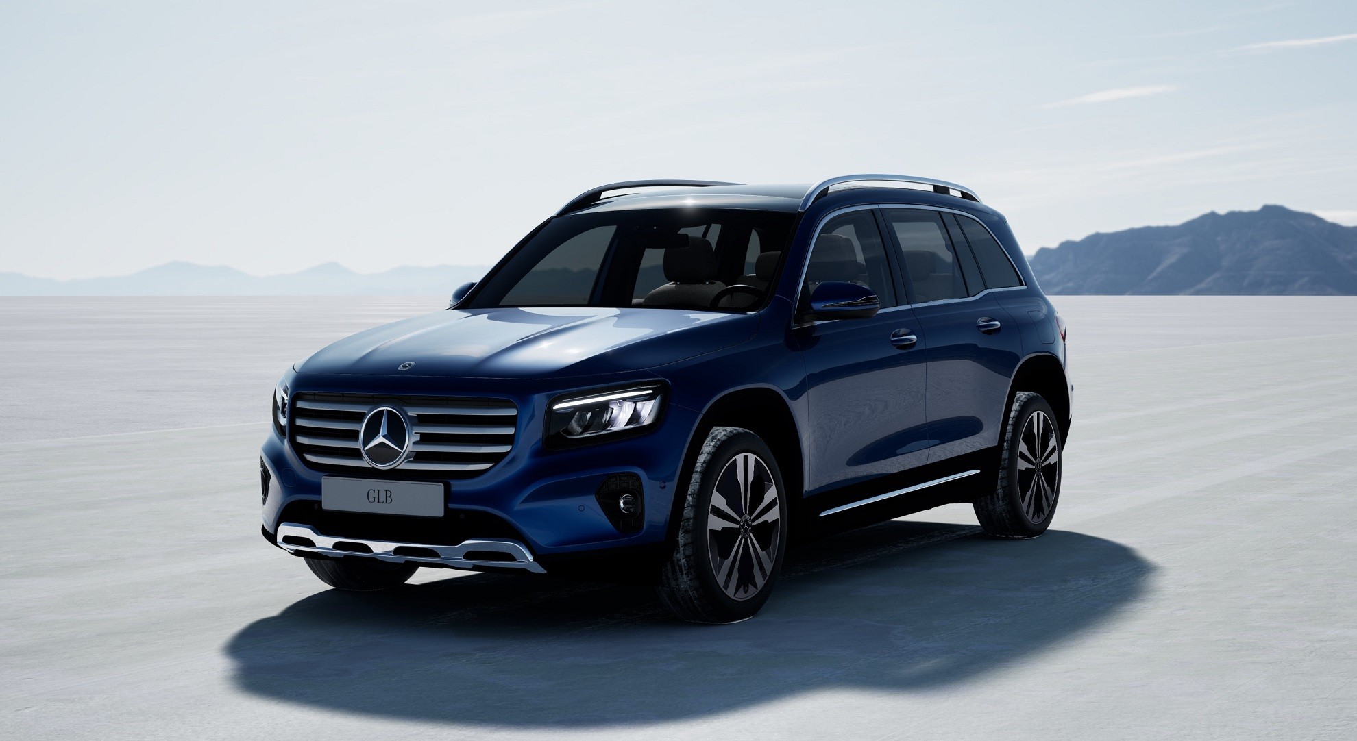 Mercedes-Benz GLB 2025 troca motor de Duster por 2.0 turbo micro-híbrido