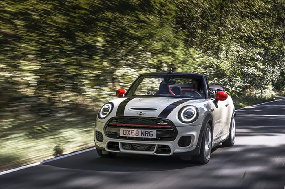 Mini John Cooper Works Conversível (Foto: Divulgação) — Foto: Auto Esporte