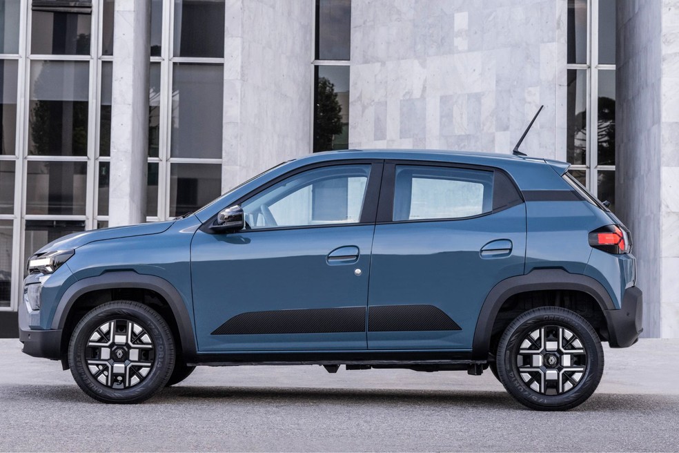 Estamparia lateral do Renault Kwid também vai mudar na reestilização — Foto: Divulgação/Renault