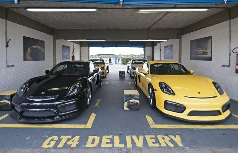 Porsche Cayman GT4 (Foto: Divulgação) — Foto: Auto Esporte