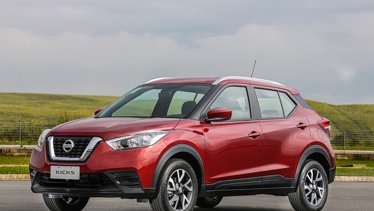 Nissan Kicks e Versa têm recall por defeito no banco do passageiro dianteiro