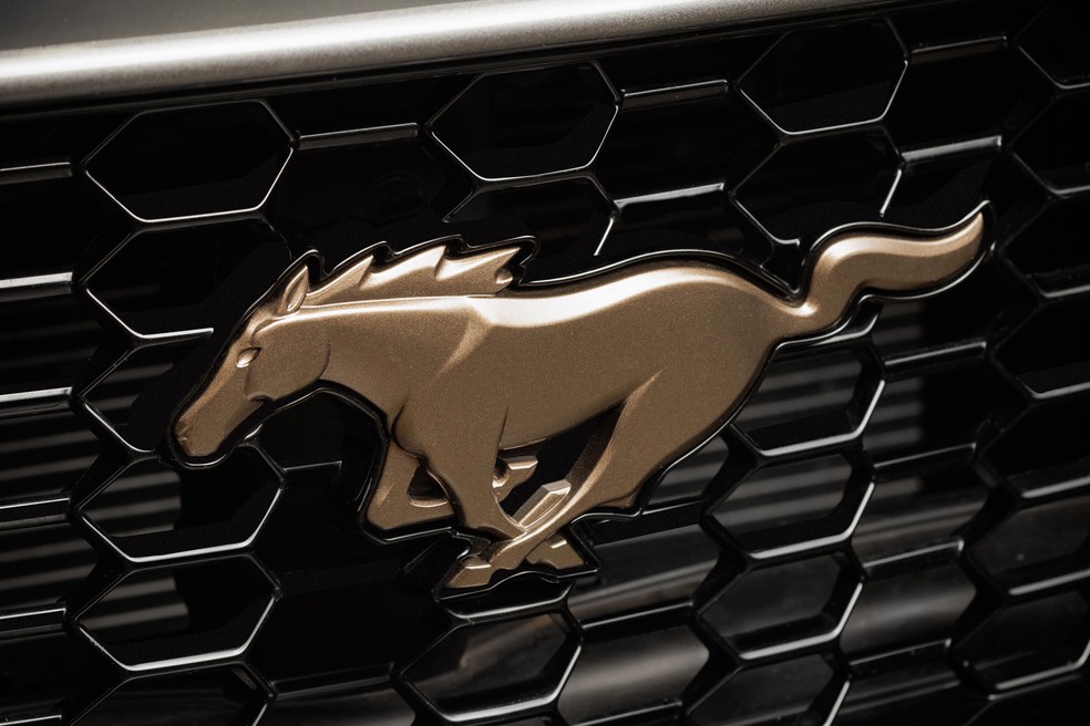 V8 5.0 Coyote empurra o Ford Mustang manual — Foto: Divulgação