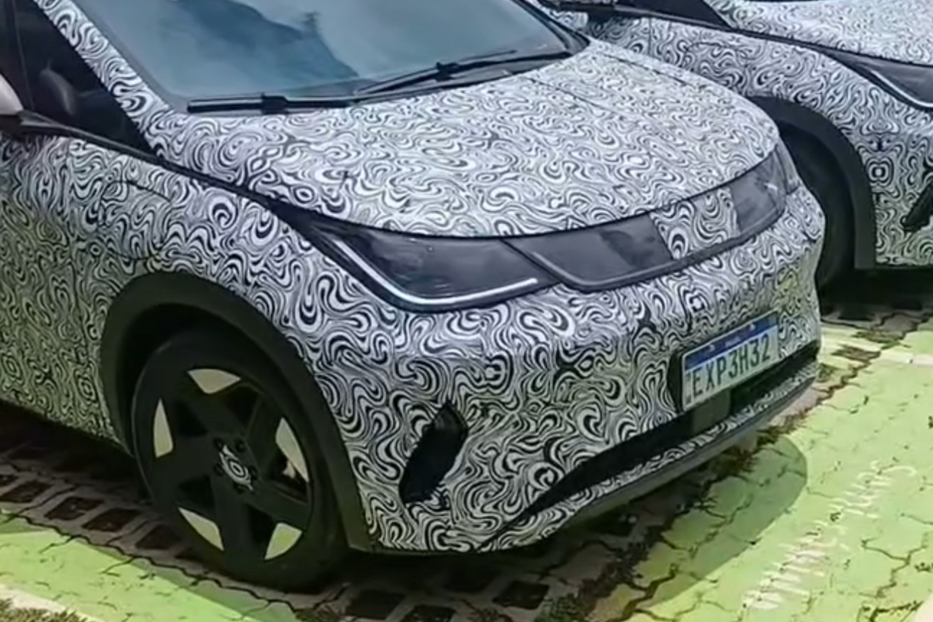 O Byd Dolphin Reestilizado Já Foi Flagrado Circulando No Brasil