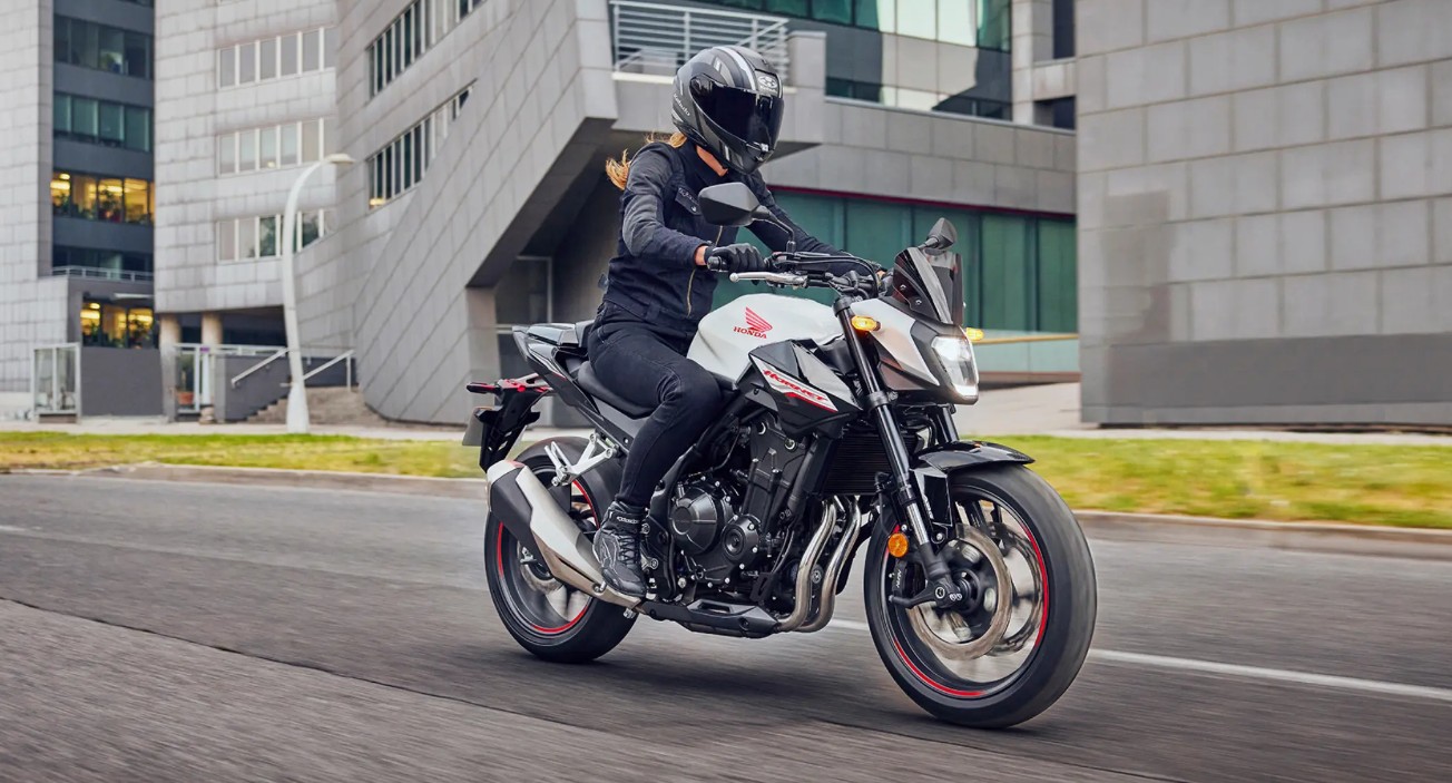 Honda Hornet vai voltar a ser vendida no Brasil após 10 anos