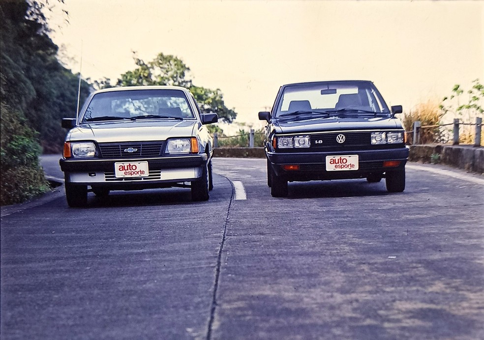 Passat e Monza - rivais diretos no final dos anos 80 e começo de 90 — Foto: Acervo MIAU
