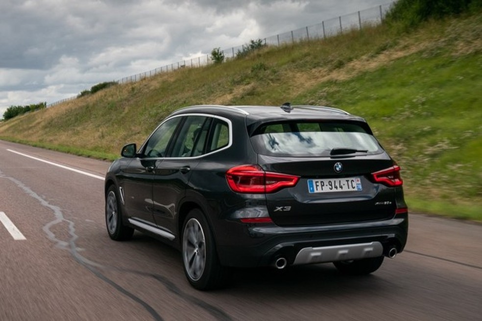  BMW X3 híbrido enchufable llega en septiembre y hace casi 32 km/l |  Coches |  auto deporte