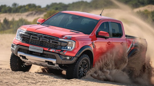 Ford Ranger Raptor estreia como a picape mais rápida do Brasil; veja preço e detalhes