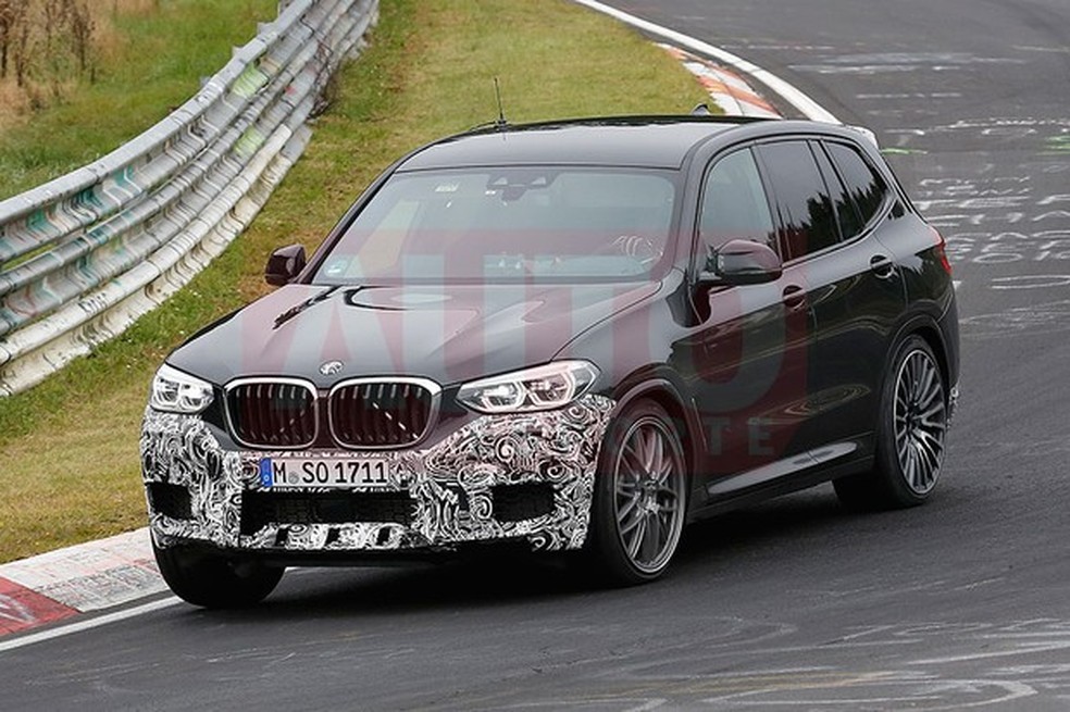 Novo BMW X3 em testes (Foto: Automedia) — Foto: Auto Esporte