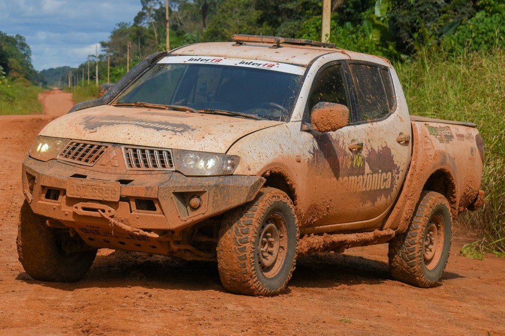 Mitsubishi L200 do dupla "Inverno na Trasamazônica" — Foto: Murilo Góes/Auto News Brasil